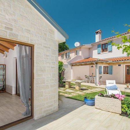 Casa Vita Holiday Home Porec Ngoại thất bức ảnh