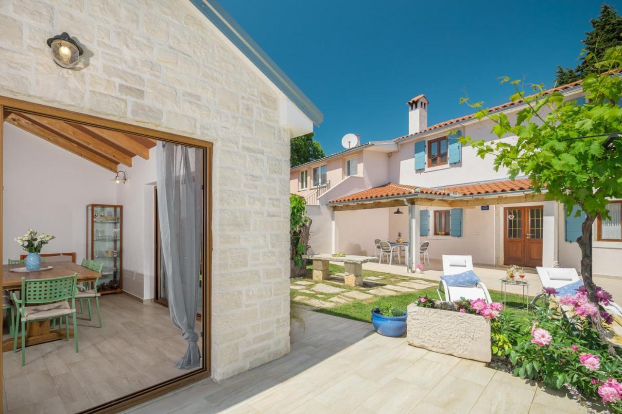 Casa Vita Holiday Home Porec Ngoại thất bức ảnh