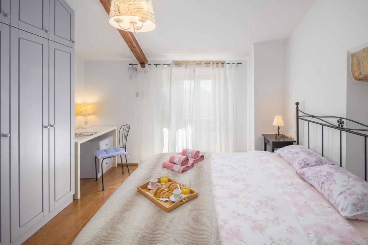 Casa Vita Holiday Home Porec Ngoại thất bức ảnh